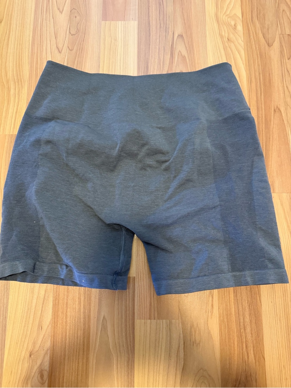 Alphalete High-Waist Seamless Bike Shorts - Charcoal